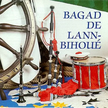 Bagad de Lann-Bihoue by Bagad de Lann-Bihoué - album cover