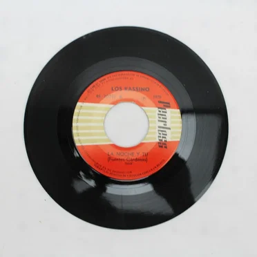 La noche y tú / El reloj by Los Kassino - album cover