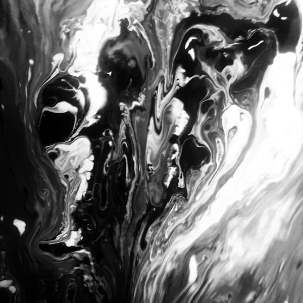 Allt er lífið myrkur draumur