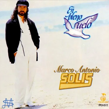 En pleno vuelo by Marco Antonio Solís - album cover