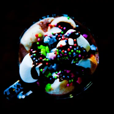 Cocoa with Marshmallows by The Mirraz - album cover