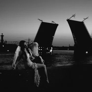 Давай уедем в Питер