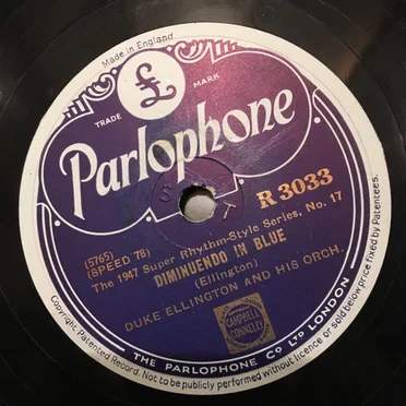 Diminuendo in Blue / Magenta Haze