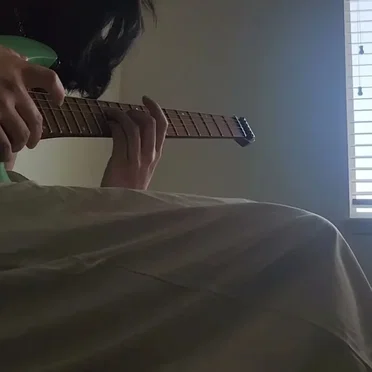 how do you play guitar