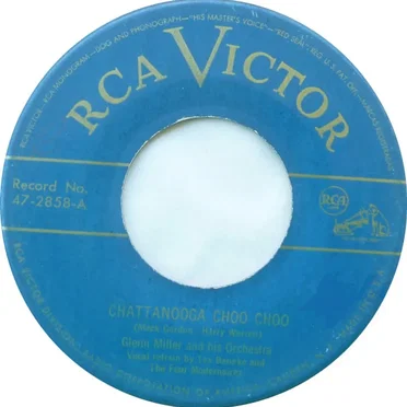 Chattanooga Choo Choo / A String of Pearls