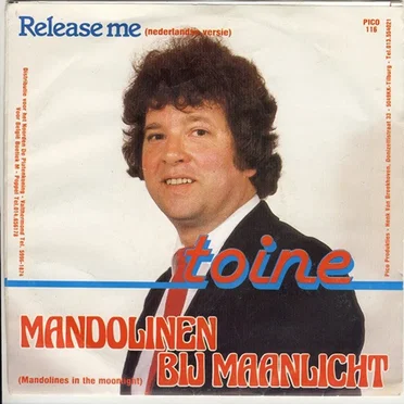 Mandolinen bij maanlicht by Toine - album cover