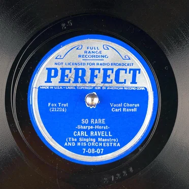 So Rare / Gone With the Wind by Carl Ravell and His Orchestra - album cover