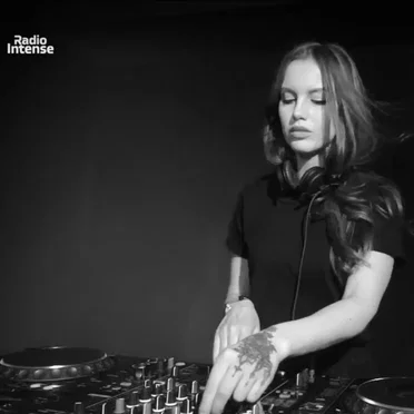 Live @ Radio Intense 10.04.2019