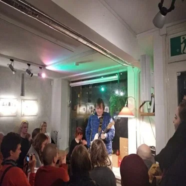 Live in Roihuvuoren Rio