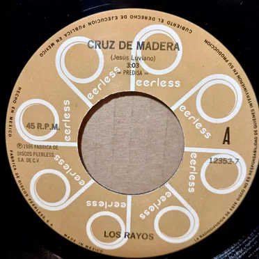 Cruz de madera / La culebra pollera