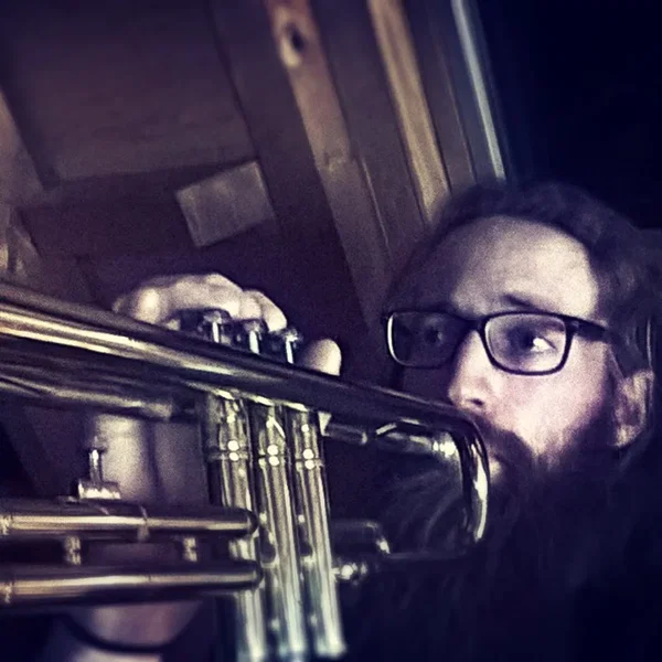 Ibrahim Maalouf - Essentielles (Hologram Earth cover)