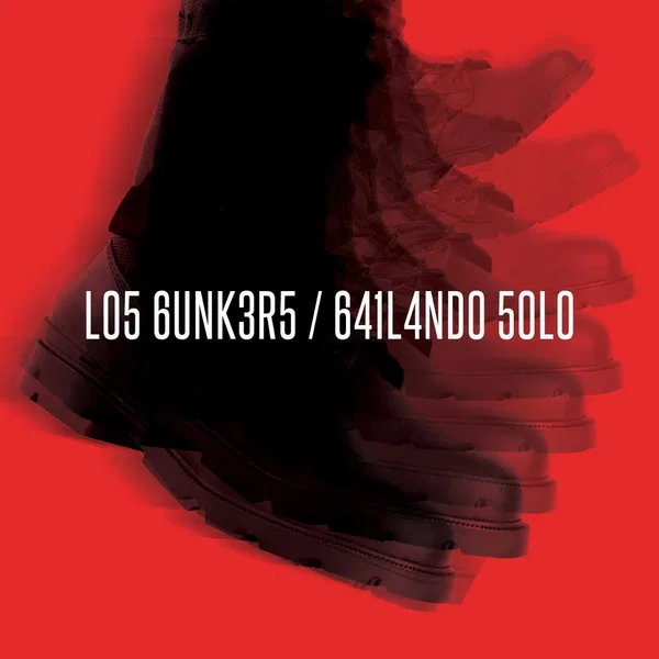Bailando solo