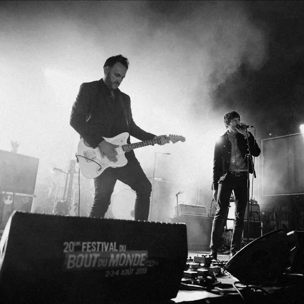 Capsize (live at Festival du Bout du Monde)