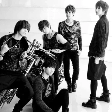Running & Running by MBLAQ - album cover