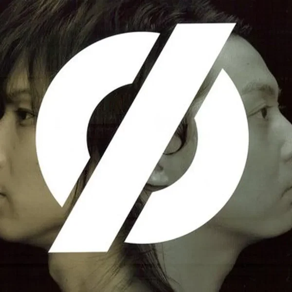 Φ