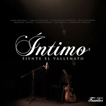 Íntimo: Siente el vallenato by Various Artists - album cover