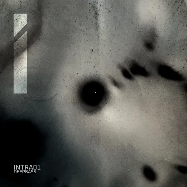 INTRA01