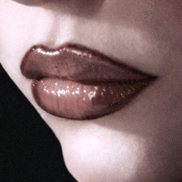 TITS, LIPS, HIPS, KISS (10/10 remix)