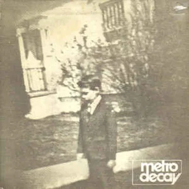 Σκιές / Κειμήλια by Metro Decay - album cover
