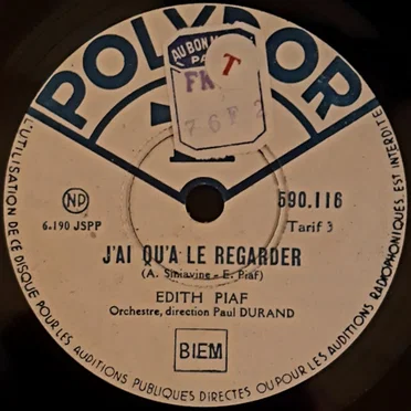 J'ai qu'à le regarder