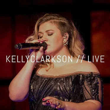 Kelly Clarkson Live