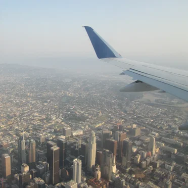 Oakland (OAK) ✈ Los Angeles (LAX)