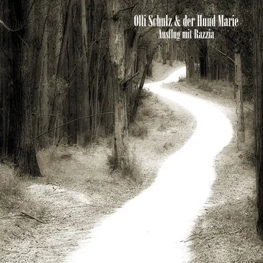 Ausflug mit Razzia by Olli Schulz & der Hund Marie - album cover