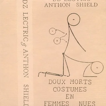 Doux Morts Costumés En Femmes Nues