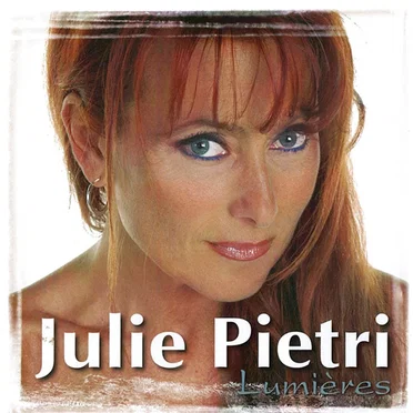 Lumières by Julie Pietri - album cover