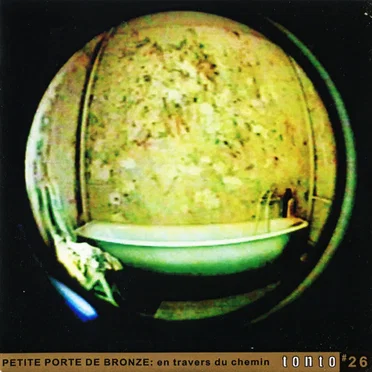 En travers du chemin by Petite Porte de Bronze - album cover