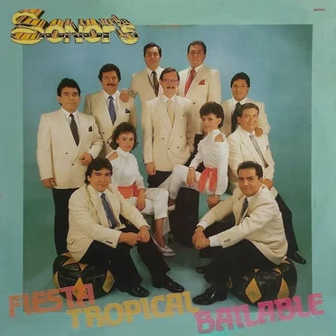 Fiesta tropical bailable by Sonor's - album cover