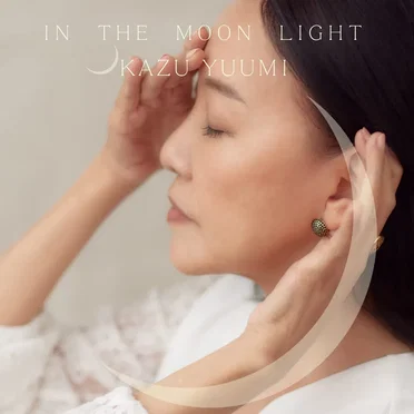 In the moonlight by 和悠美 - album cover