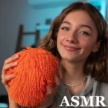 60 TRIGGERS IN 10 MINUTES by Nanou ASMR - album cover