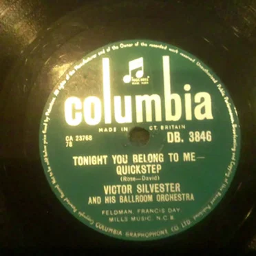 Tonight You Belong to Me / A Woman in Love