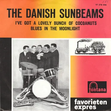 I’ve Got a Lovely Bunch of Cocoanuts / Blues in the Moonlight