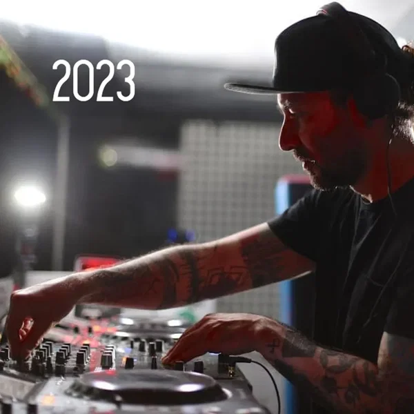 2023