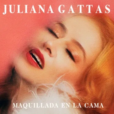 Maquillada en la cama