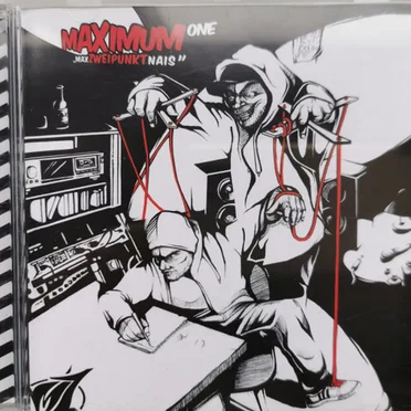MaxZweiPunktNais by Maximum One - album cover