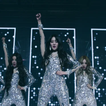 Super Lady by (G)I‐DLE - album cover