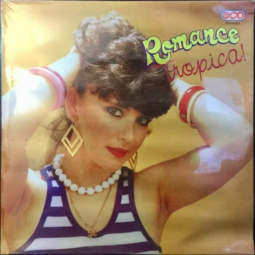 Romance tropical by Various Artists - album cover