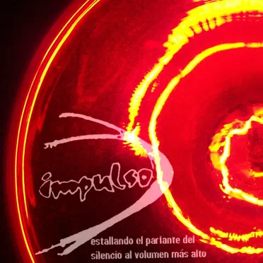 Estallando el parlante del silencio al volumen más alto