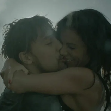 Back to Her Future / Любовь-сука