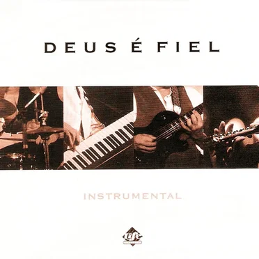 Deus É Fiel by Ministério Life - album cover