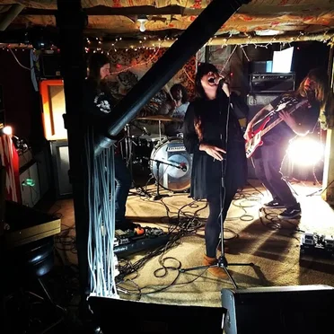 Live at Jooniors