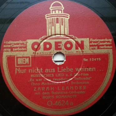 Nur nicht aus Liebe weinen… / Schlafe, mein Geliebter!