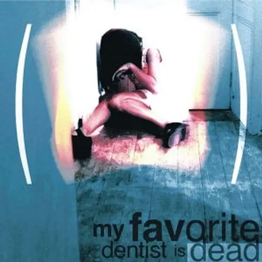Je vis à l'intérieur by My Favorite Dentist Is Dead - album cover