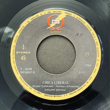 Chica liberal / Bosque solitario
