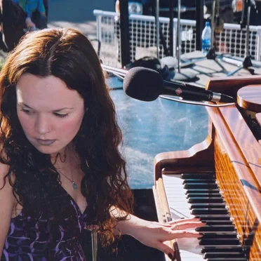Allison Crowe