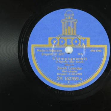 Champagnenatt / Jag är blott en stackars liten kvinna