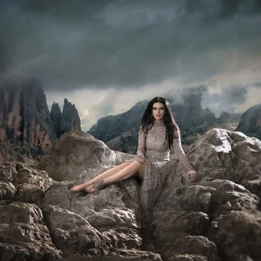 LA MIA STORIA TRA LE DITA / All Versions